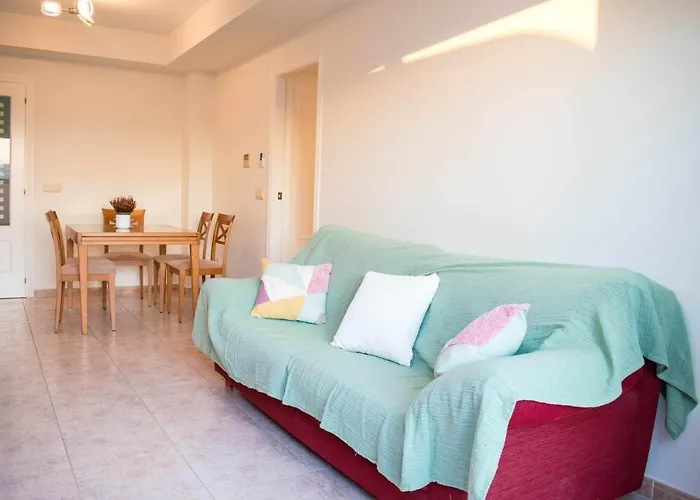 Апартаменты Atico Con Vistas Al Castillo Al Lado Del Mar