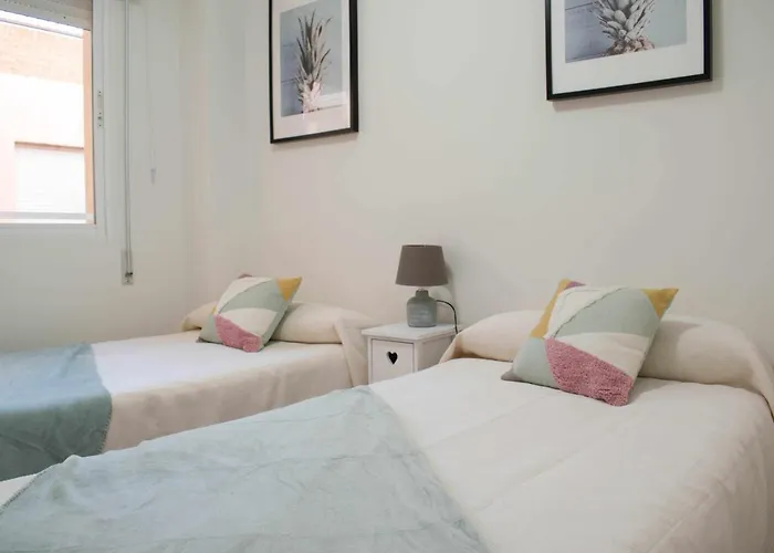 Atico Con Vistas Al Castillo Al Lado Del Mar *