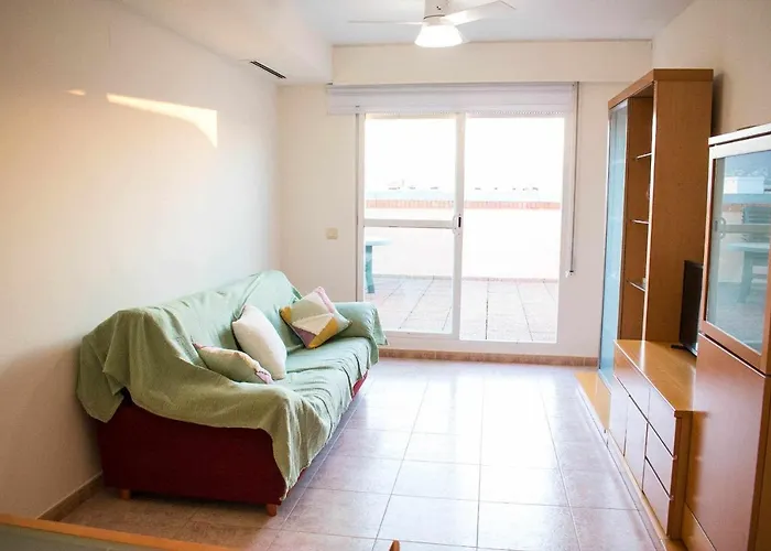 Апартаменты Atico Con Vistas Al Castillo Al Lado Del Mar *